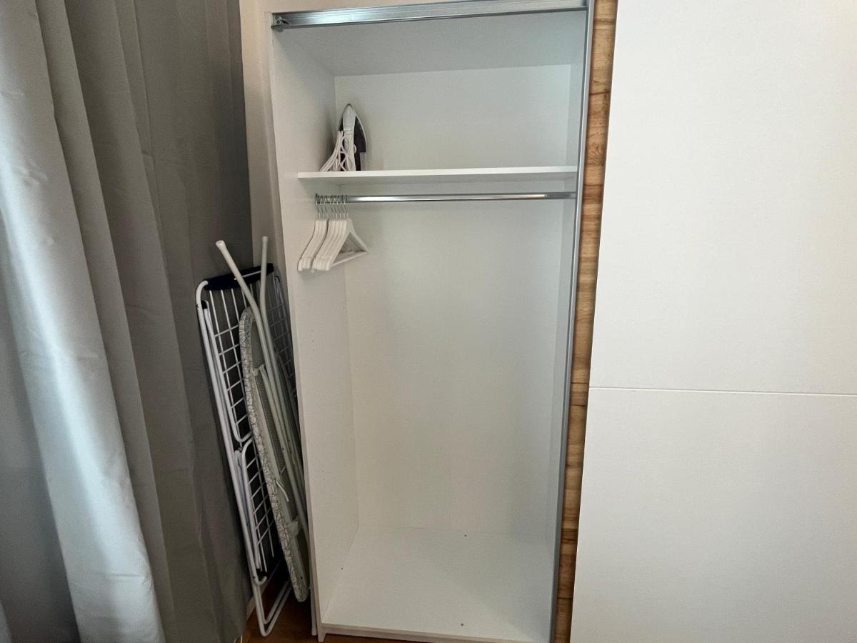 Apartamento Stylish Apt Near Urania 1Br Viena Exterior foto